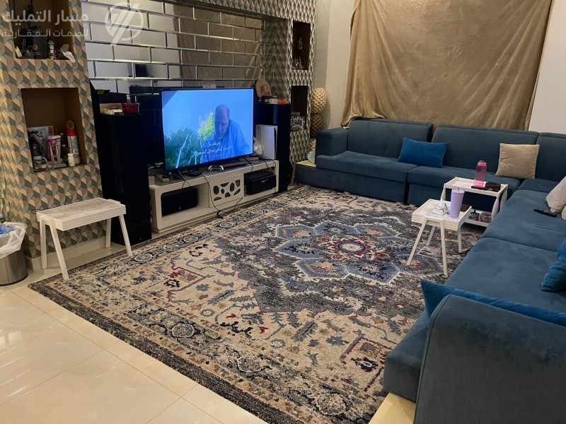 Photo by Daniel J. Schwarz